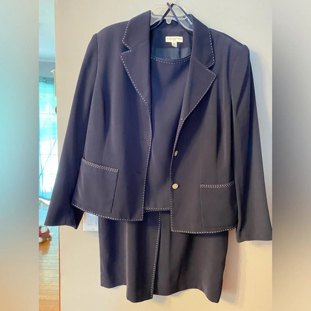 Amanda Smith Navy Blazer and Skirt Set with White Contrast Stitching